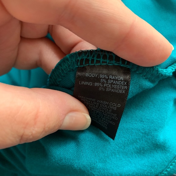 ☝️SALE WHITE HOUSE BLACK MARKET teal top - Picture 5 of 5